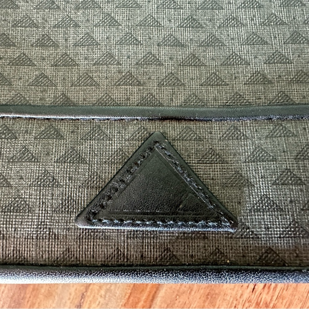 Liz Claiborne Black triangle purse Vintage 1984 1985 excellent condition - Picture 7 of 17